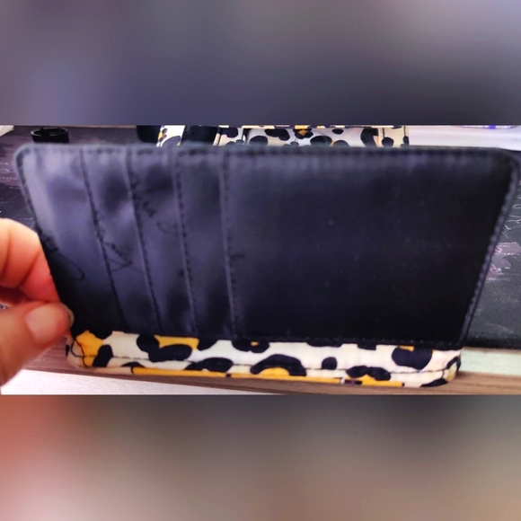 Vera Bradley Purse and Matching Wallet - Picture 13 of 15